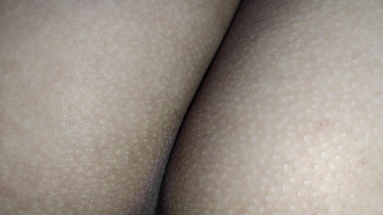 AngyAmazon: 我的绿帽老公在他的朋友操了我后被内射