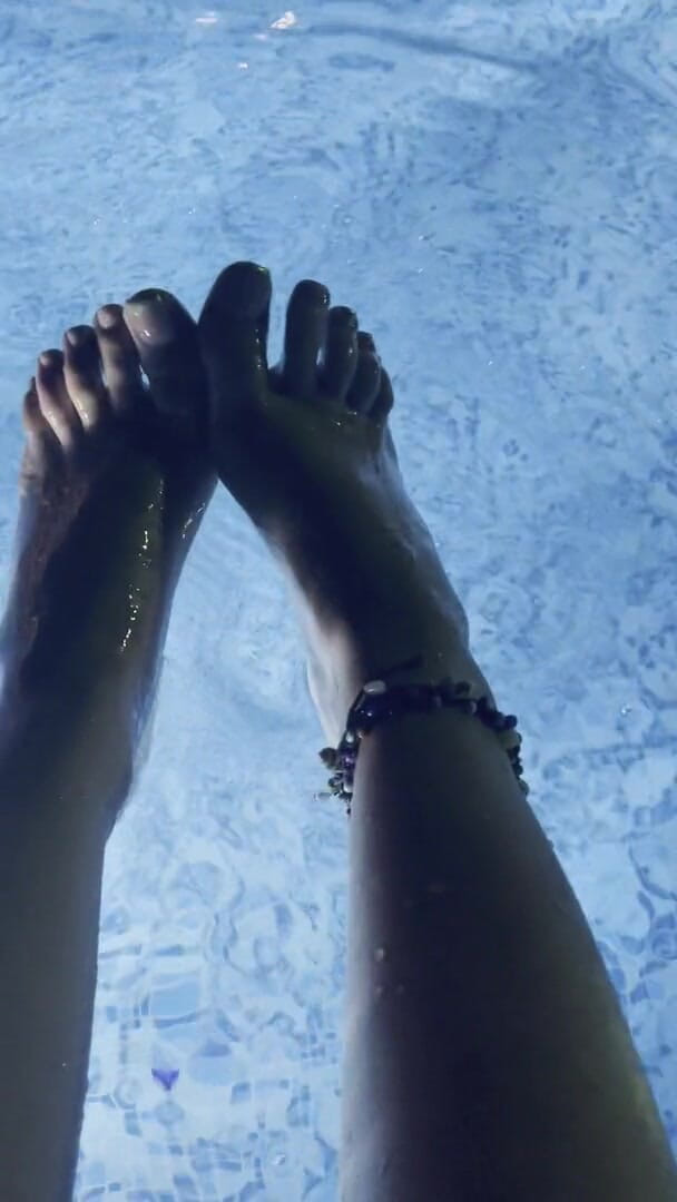 SassyTiff: Feet in the water
