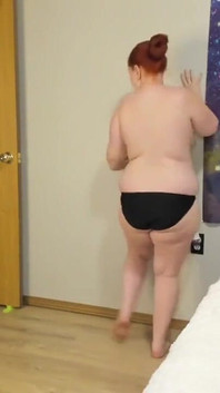 怀孕 30 周跳舞和脱衣