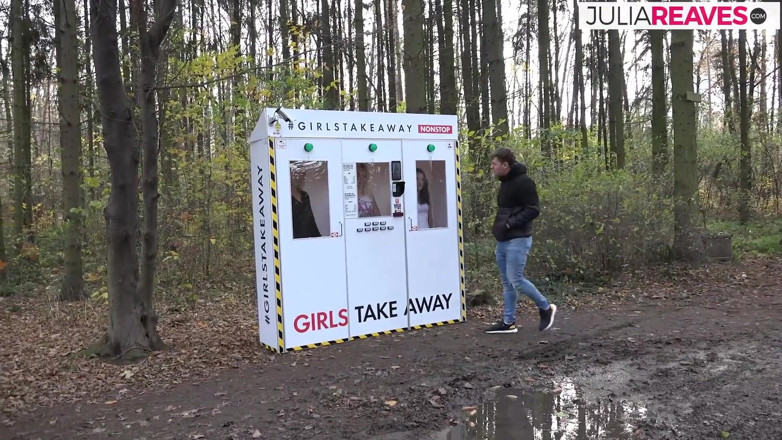 Date your Dreamgirl: Blonda se apleacă pentru un futai dur în sălbăticie