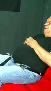 He caught the sluts in the cabin fucking watching porn - 5