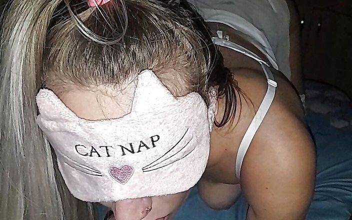 Audrey: Sfrustrowana mężatka celowała w mojego dużego kutasa i pieprzyła mnie...