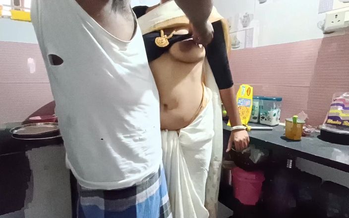 Inba: 南印度家庭妻子与邻居在厨房啪