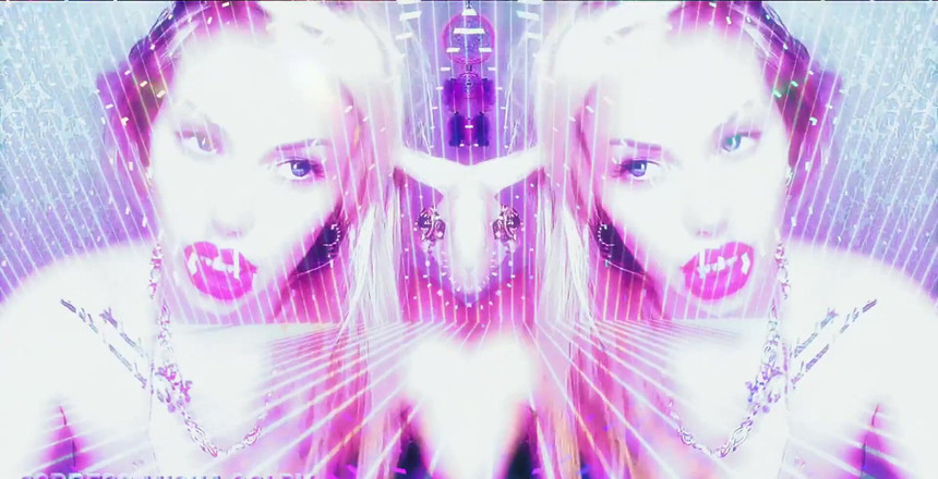 Goddess Misha Goldy: Admita, masturbar-se para o pornô é melhor do que foder qualquer...