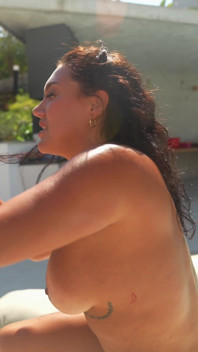 Kylie gozou na minha vila e saiu andando de forma diferente