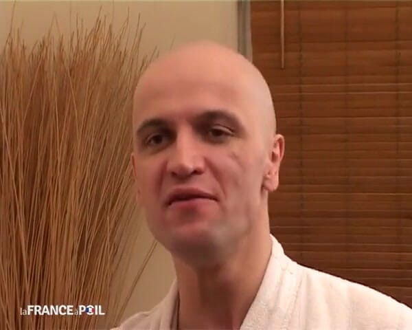 French Gonzo: Jonge Beurette die op straat wordt betrapt, wordt geneukt