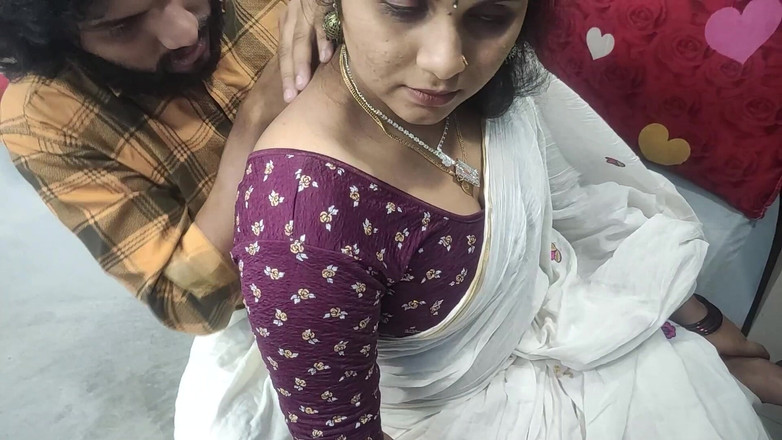 Vaigavarun45: 인도 인도 커플의 보지 핥고 하드코어 섹스를 빨아주는 Kerala Saree 제거 젖탱이