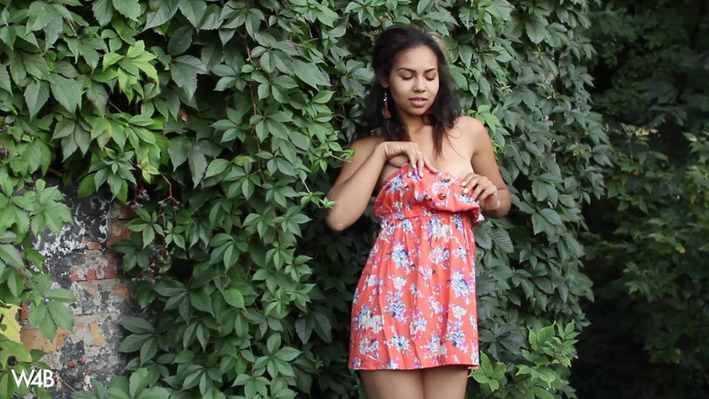 Watch4beauty: Exotic Babe