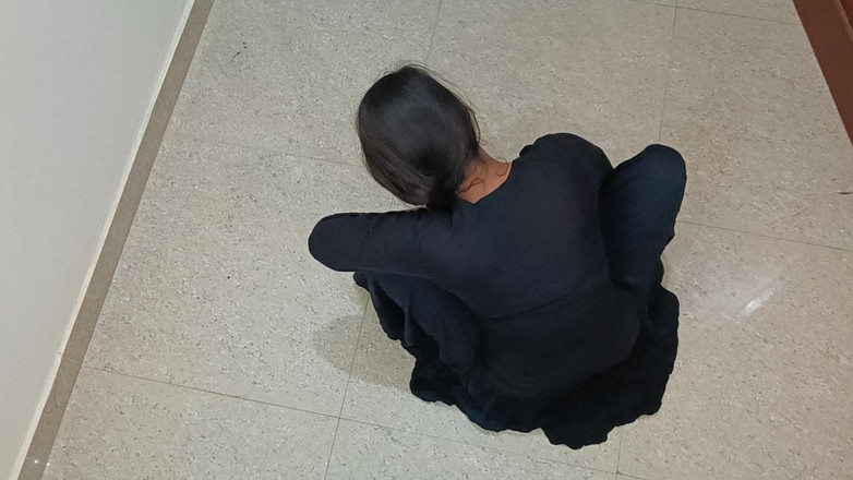 YOURAMRITA04: J'ai laissé la femme de ménage dans un style desi,...