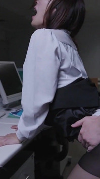 A Beautiful Office Lady Wearing a Split-crotch Thong During Her Break in the Office..2