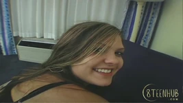 8teenhub - Vanessa Lynn tem uma coisa para enorme carne amadora