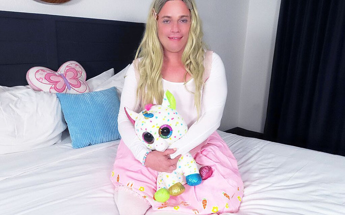 Pure TS and Becoming Femme: První věc, kterou po práci udělá