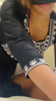 친구의 결혼식에서 내 보지가 따먹히다 Ke Ek Room Me 풀 힌디어 풀 보이스 Swetasingh99