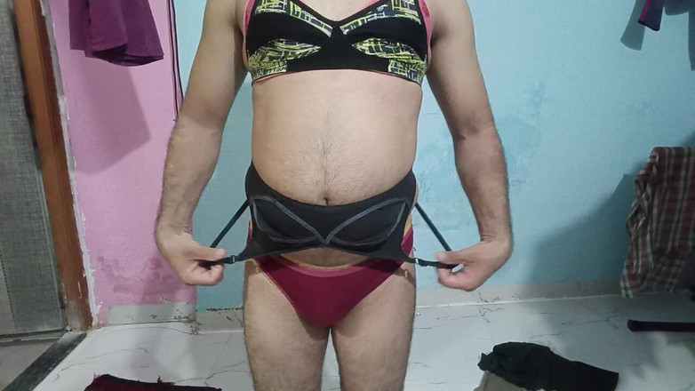 LovedSunsine1990: Fruns bikini slitage och nu är det dags att ta bort...