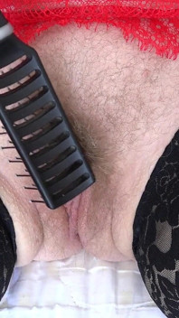 Mature Hairy Pussy Cums From a Comb Close-up. Amateur Fetish with a Plump Pubic Mound and Bush.
