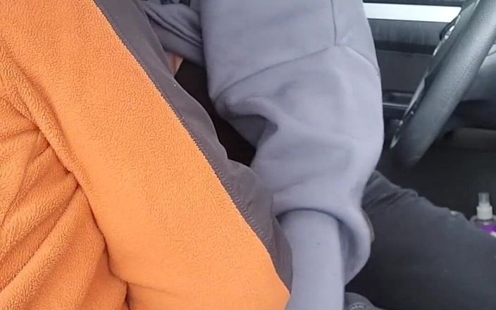 Demelza: Offentlig agent: Strandsatt bikerupphämtning- hjälpte honom att värma upp med...