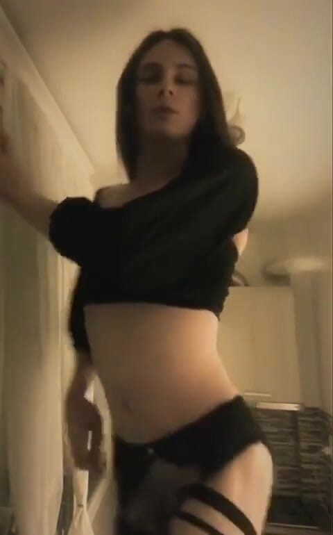 TS Kylie Star: Podívejte se na ten šťavnatý zadek