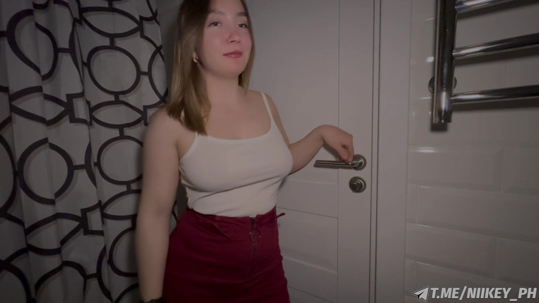 niiikey: トイレのパーティーで痴女女子大生を犯した!捕まりそうになった