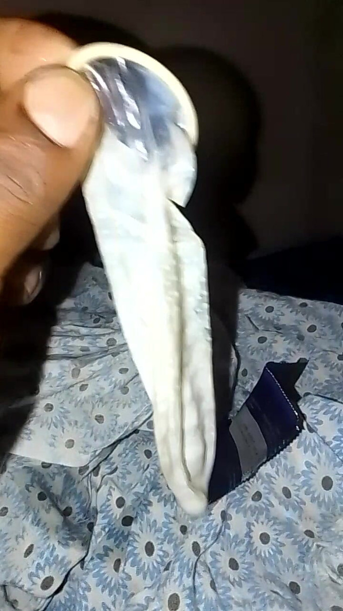 Jaanu294: Mi hermanastro, mi hermanastra, se preocupa, así como la cama...