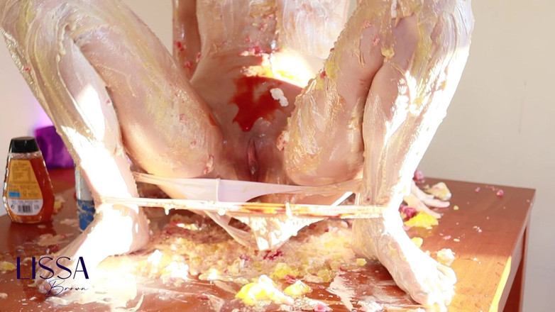 Lissa Brown: 湿漉漉的食品和酱汁