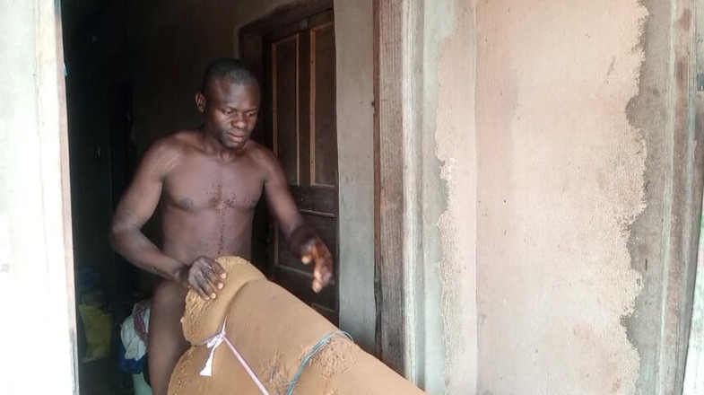 Moviesporn1: Doar patul fetelor mă mișcă