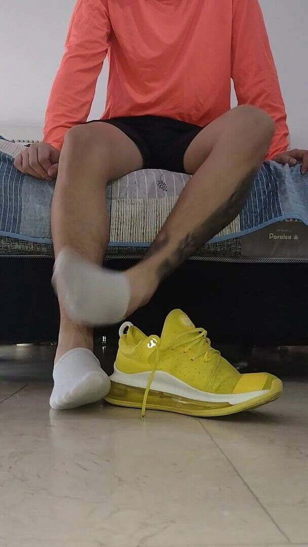 Tomas Styl: Bílé krátké ponožky latinoameričanky