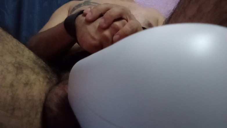 cry_santos: Gefesselt mit einem Sextoy, ejakulieren 3 Mal Nonstop.