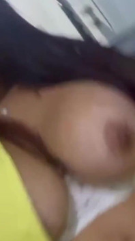 Je Baise Un Colombien Avec De Gros Seins Et Un Cul Dans Un Bus Public