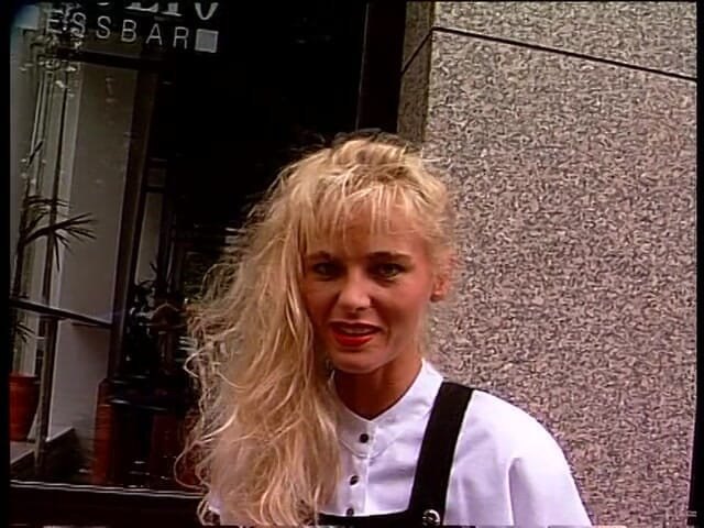Lucky Cooch: Cute blond in front of camera