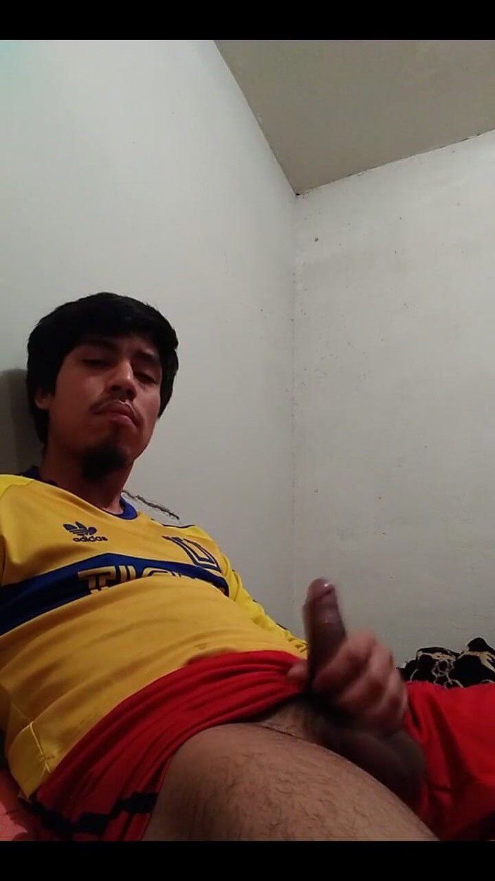 AlexAlejandro13: Pojďte utéct a podívejte se na tento pěkný tlustý penis