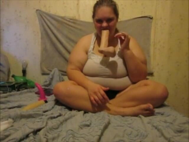 Fat House Wife: Using My Dildo Wishing It Was Yours!