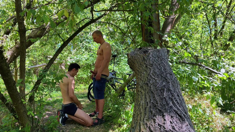 Nick Lewis: Kouření v lese