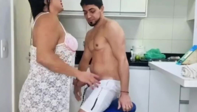 Fatima Denise Campelo de Lima Souza: ในครัวกับลูกเลี้ยงที่ชอบช่วยตัวเอง