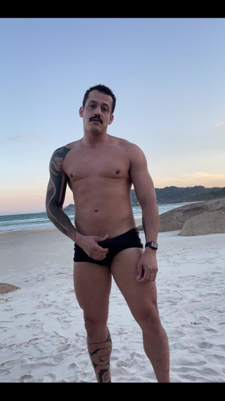 Pedro Surf: Letupan Pantai
