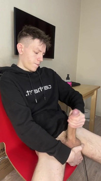 18 and Horny: Twink's Sticky Load Explosion