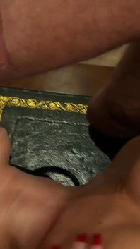 Bren lambe todo o seu prazer e depois é penetrada