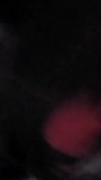 Šukání v koupelně s přítelkyní