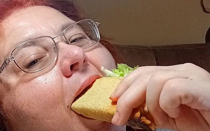 BBW nurse Vicki adventures with friends: Makan makan besar makan malam taco buatan sendiri