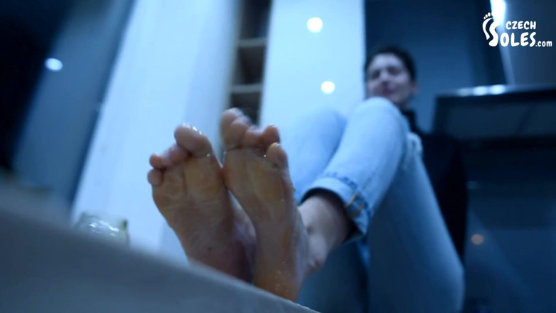 Czech Soles - foot fetish content: Bare feet in honey, a foot fetish yummy POV!