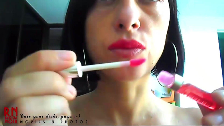 Regina Noir: Lip painting with red lipstick - Sexy lips