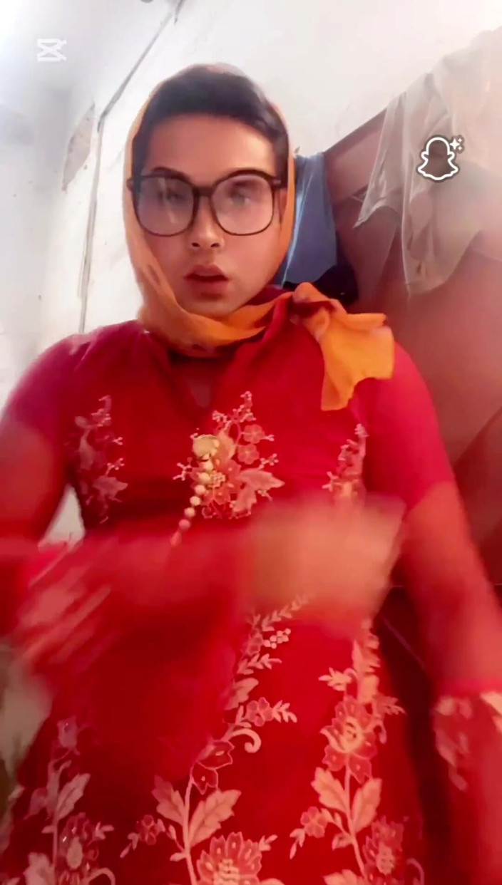 Apple00001: Sissy Is Alone Under the Influence