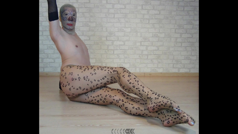Nylondelux: Leoparden-strumpfhosen-fotoset