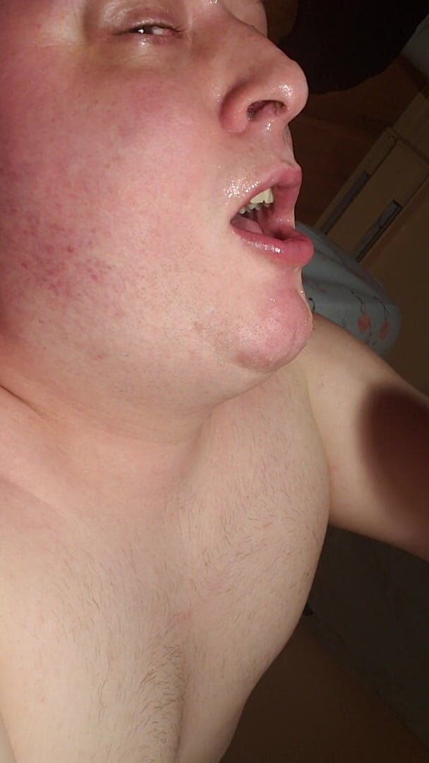 Charlieboy69: 颜射 第3部分