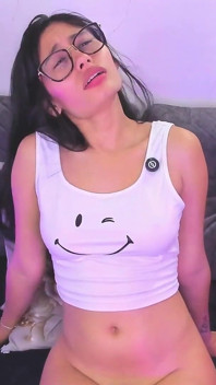Young Latin Girl with Beautiful Tits and Perfect Ass, Indulges in Her Toys and Orgasms Makes Her Pussy Squirt