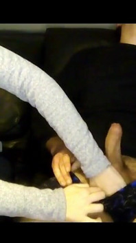 Nefertiti handjob