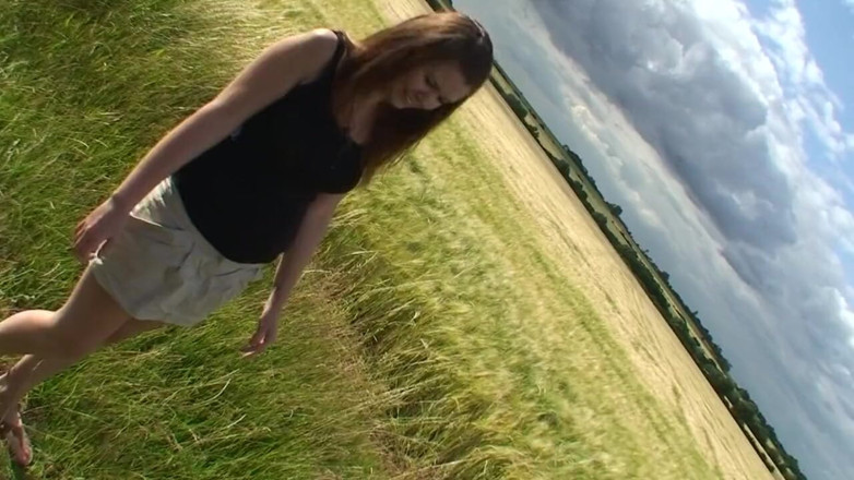 Digi Creationsxxx: British slut gives BBC bj to a stranger outdoors