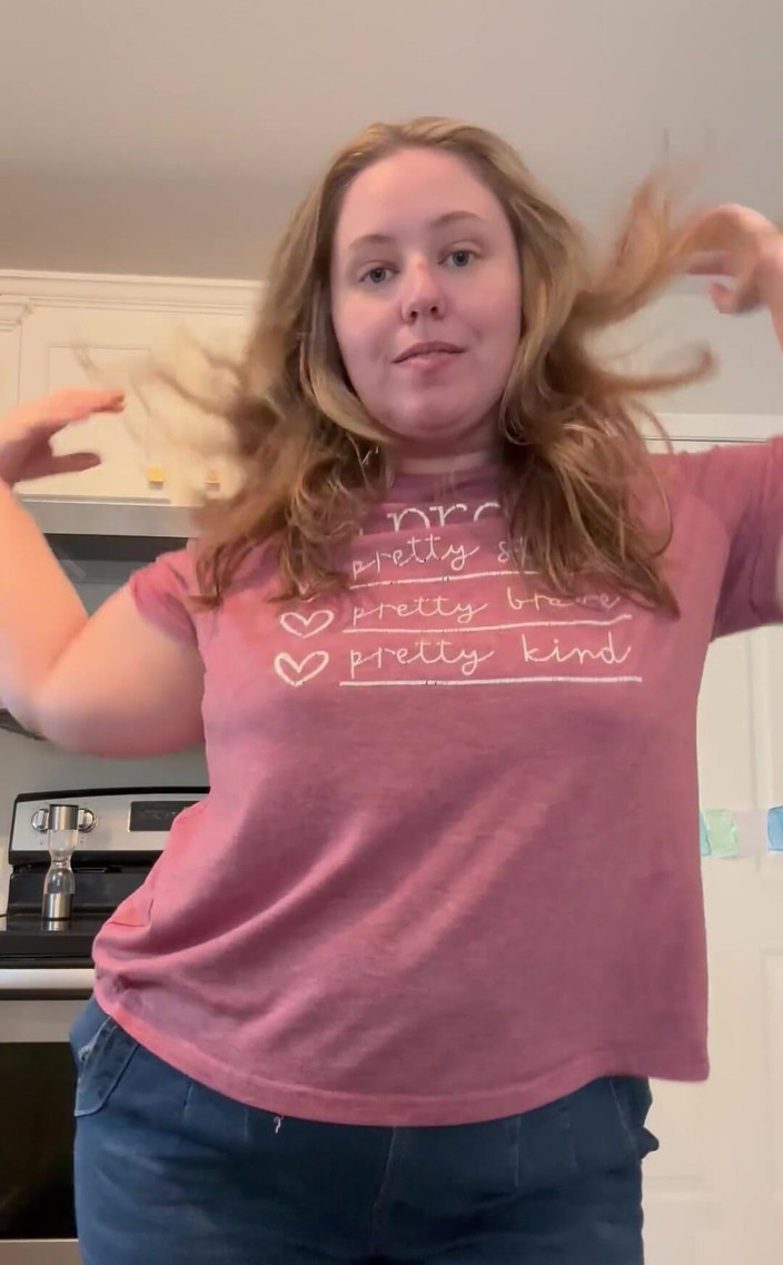 KinkyKatie: 내 새 머리에 대해 어떻게 생각하시나요?