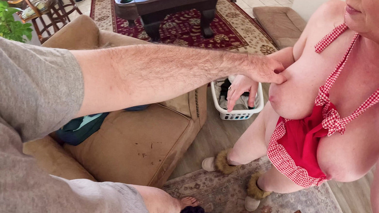 Erin Electra: Stepmom Has Homemade Cream for Her Stepson