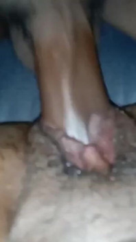 Orgasm futai spermă în pizda umedă a iubitei