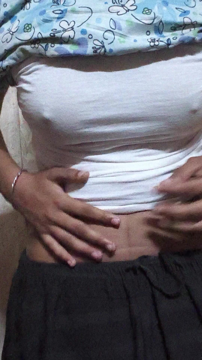 Moma: Piękna desi dziewczyna scena sypialni